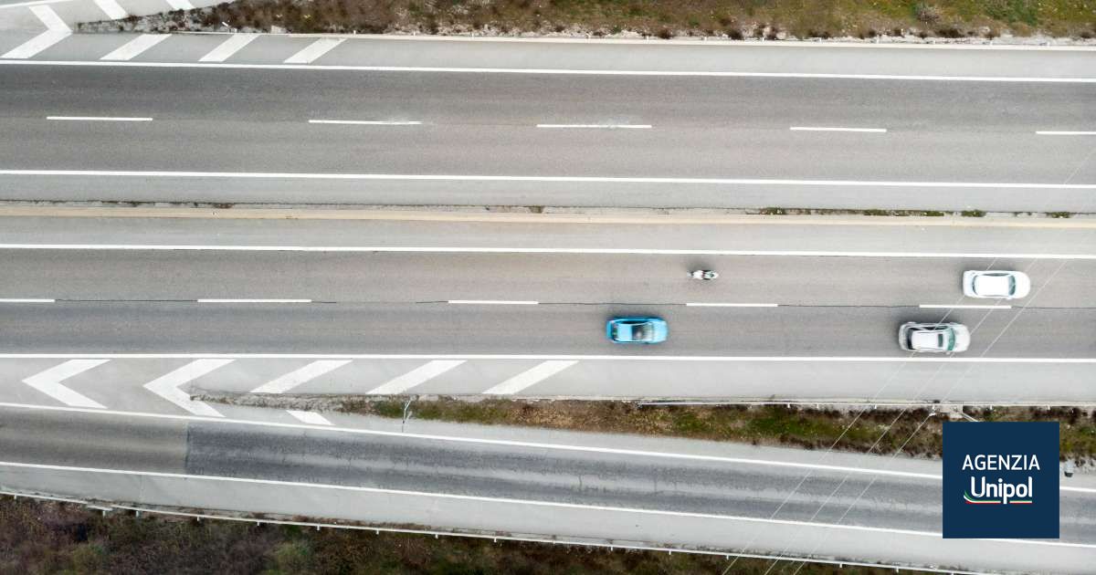 E tu fai ancora la coda al casello?